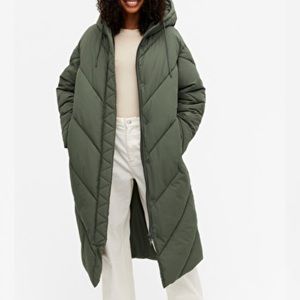 A super cosy puffer coat (or sleeping bag coat)